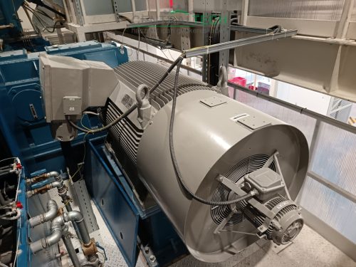 Bainite BM 95 L INTERMESHING gumikeverőgép / azonnal szállítható/PO100