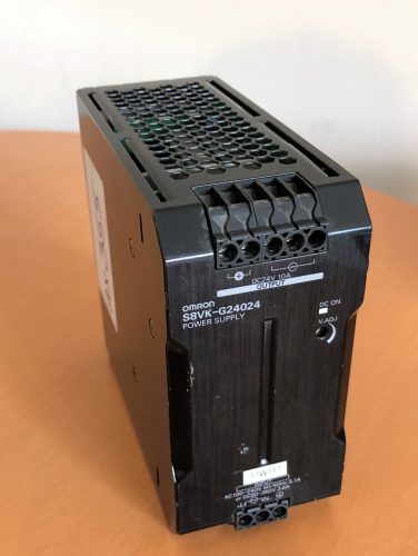 Omron S8VK-G24024 tápegység, Pro, 240 W, 24VDC, 10A, DIN sínre szerelhető/ax355