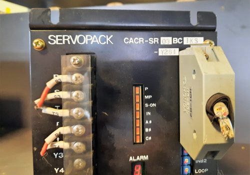 Yaskawa Servopack CACR-SR03BC1KSY264 szervómotor AC vezérlő 0,31kW /ax428