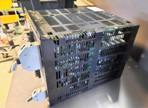 Yaskawa Servopack CACR-SR44BC1CSY349 szervómotor AC vezérlő 4,4kW /ax430