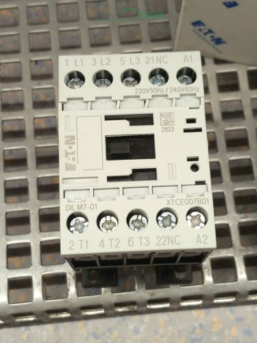 ÚJ! Eaton DILM7-01 védőkapcsoló, mágneskapcsoló 3P 20A 230V~ 400V 3,0kW 7A