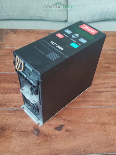 Danfoss VLT 2815 frekvenciaváltó 1.5kW / 2.0HP - Kiváló állapotban
