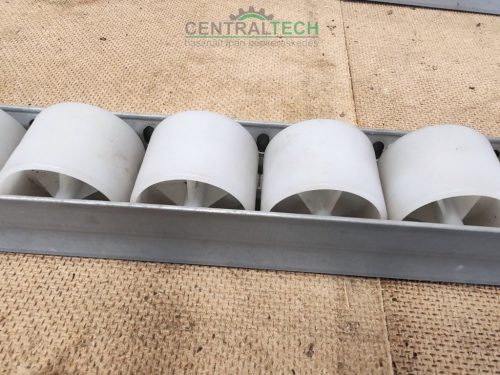 U sínes görgős léc 710 mm, görgőspálya több db eladó/ct1014