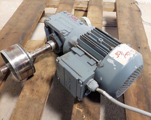 Sew eurodrive hajtómű 0,37kw 135 ford hajtóműves motor /ct1309