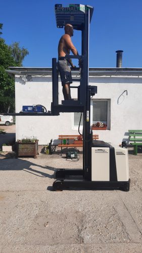 BÉRELHETŐ! CROWN LP3500 elektromos komissiózó targonca újszerű állapotban, 75h