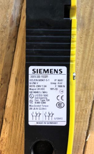 Siemens 3SE5 mágnesszelep reteszelő kapcsoló, tápfeszültség feloldáshoz, 24 V /ct1400