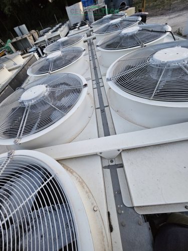 folyadékhűtő 491kw  TRANE RTAC 140 vízhűtő több db eladó