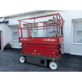   Önjáró ollósemelő 11,8 m munkamag SKYJACK SJ III 4632 317kg thr személyemelő