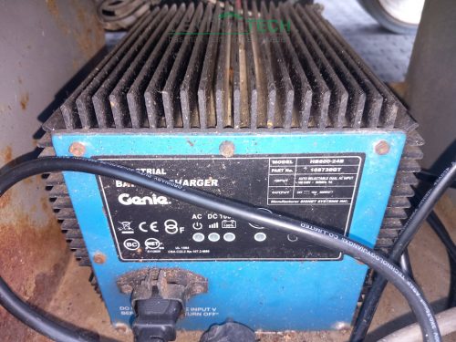 Önjáró ollósemelő 11,8 m munkamag SKYJACK SJ III 4632  317kg thr személyemelő