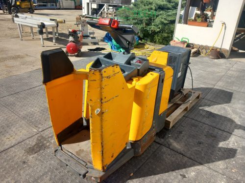 Jungheinrich ERE20 elektromos raklapemelő targonca 2t teher