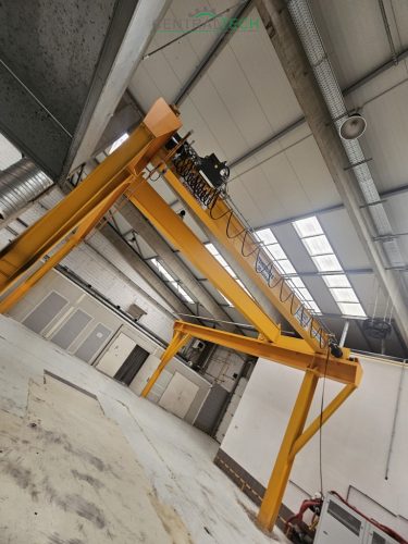 Double girder overhead traveling crane Darusín / Street 30ton 9,3m span 12,5m crane runway