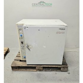  Wärme und Trockenschrank Heraeus UT 6200 250°C
