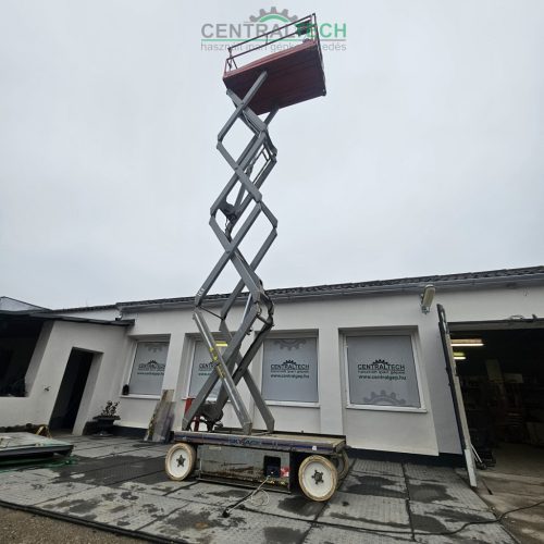 Electric scissor lift 9.9m SKYJACK SJ-III 4626 personnel lift