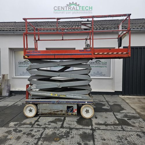 Electric scissor lift 9.9m SKYJACK SJ-III 4626 personnel lift