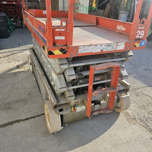 Electric scissor lift 9.9m SKYJACK SJ-III 4626 personnel lift