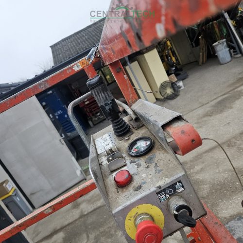 Electric scissor lift 9.9m SKYJACK SJ-III 4626 personnel lift