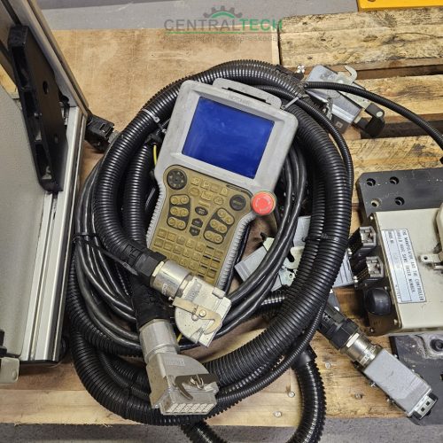 ipari robot Yaskawa Motoman YR-SV3  6tengelyes robot XRC Mini vezérlővel .