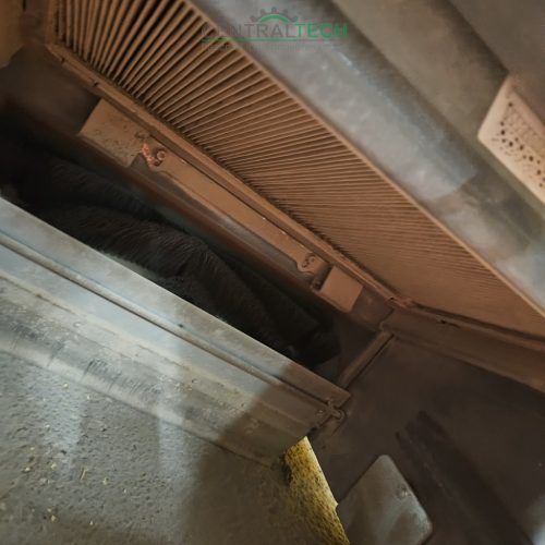 Ipari önjáró seprőgép TANDEM KSE 910 porelszívással, ÚJ munkaakkuval.