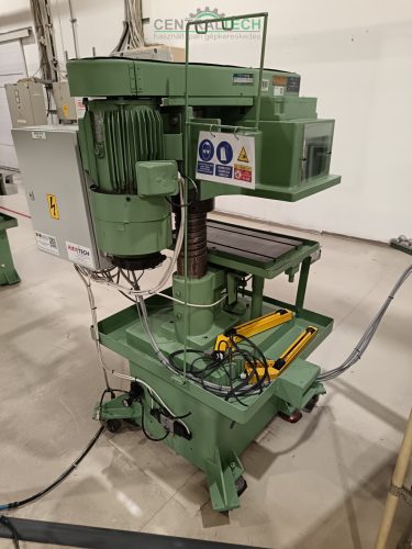 TOYOSK 01C 550II-TMS fix orsókiosztású 48 orsós menetfúró, fúrógép