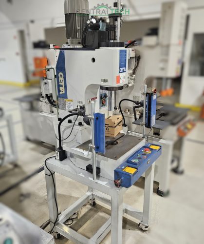 Hydraulic press 3t Hyundae HHP-3 cetta press new several pieces