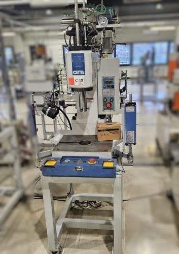 Hydraulic press 3t Hyundae HHP-3 cetta press new several pieces