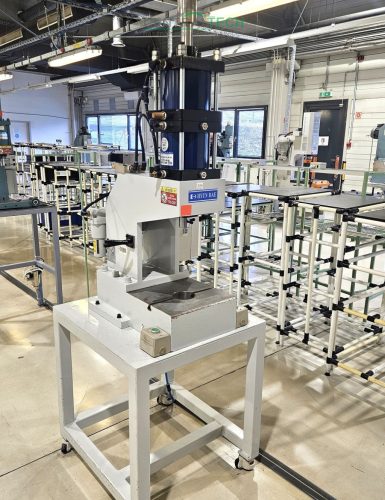 Pneumatikus Prés 2tonnás présgép Hyundae Hp2000