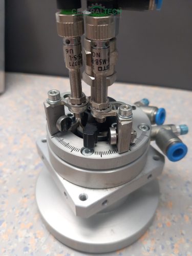 Festo DSM-12-270-P-FW 157657, 12-es méretű, 270°-os félszögelfordulású, használt pneumatikus forgatómodul/ct2116