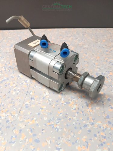 Festo ADVU-25-5-A-P-A, 25 mm/5 mm, használt kompakt pneumatikus henger/ct2122