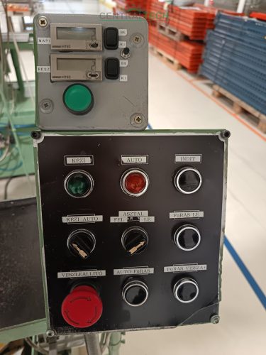 TOYOSK 01B-T fix orsókiosztású 12 többorsós menetfúró, fúrógép