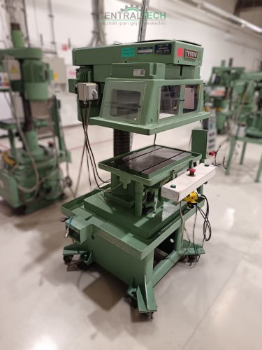 TOYOSK 01C550T fix orsókiosztású 48 többorsós menetfúró, fúrógép