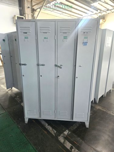 4 férőhelyes Metalobox  öltözőszekrény 120x180x50 több darab