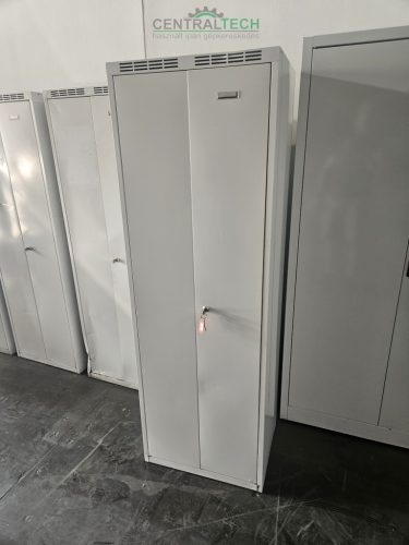 2 ajtós lemezszekrény, polcos akasztós fémszekrény 60x180cm öltözőszekrény