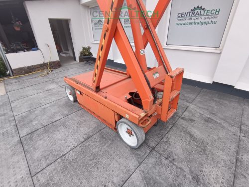 Electric self-propelled scissor lift 9.9m SKYJACK SJ-III 4626