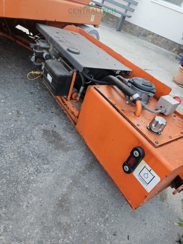 Electric self-propelled scissor lift 9.9m SKYJACK SJ-III 4626