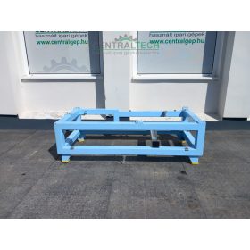   Egyedi gépváz, gépasztal, állvány 80x80 mm zártszelvényből, 1670x800 mm, magasság 520mm 