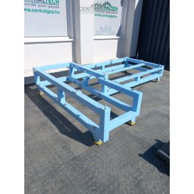   Egyedi gépváz, gépasztal, állvány 80x80 mm zártszelvényből, 3x2 m, magasság 0,54 m 