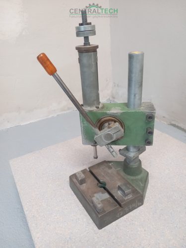 Kézi prés, műhelyprés 100 kg nyomóerő, 60 mm löket
