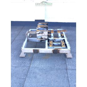 Egyedi gépváz, gépasztal, 1200x1140 mm, magasság 505mm