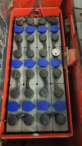 High-lift stacker  LINDE L14   4,7m lifting 1,4t load cap.