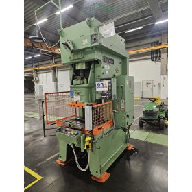 80 tonnás excenterprés AMADA TP 80C-X2 excenter présgép