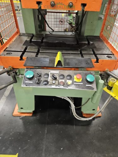 80 ton Eccentric press AMADA TP 80C-X2