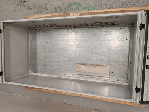 Kétajtós fém kapcsolószekrény 100x35x50cm elosztószekrény.