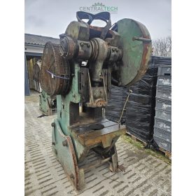 63 tonnás excenterprés DIGÉP SD63 excenter présgép