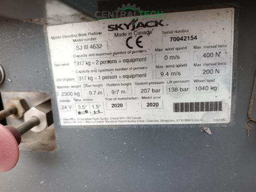 Újszerű állapotban eladó SKYJACK SJ III 4632 ollósemelő (üzemó: 35h) személyemelő, munkaállvány kihúzható platformmal.