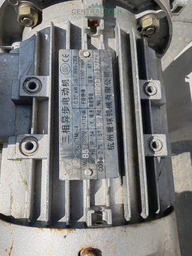 ICS-500PL típusú szalagos adagoló, 2x0,5m, 0,37 kW