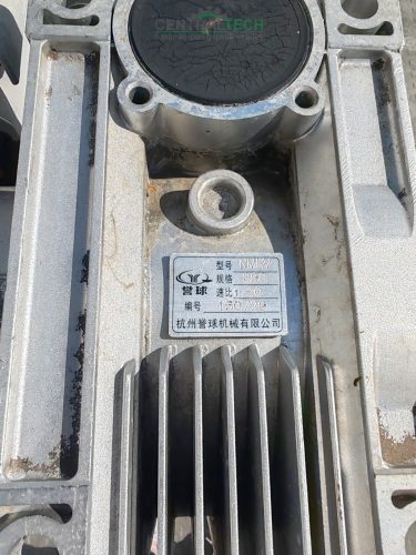 ICS-500PL típusú szalagos adagoló, 2x0,5m, 0,37 kW