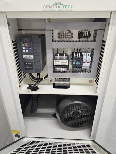 ÚJ! Zelfir HV csendes csavarkompresszor 7,5kW, 8bar, 1,1m3/perc frekvenciaváltó , 300lit tartály