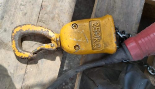 Láncos emelő, ipari daru Rema LK 250kg, em.mag. 3,2m /ct809